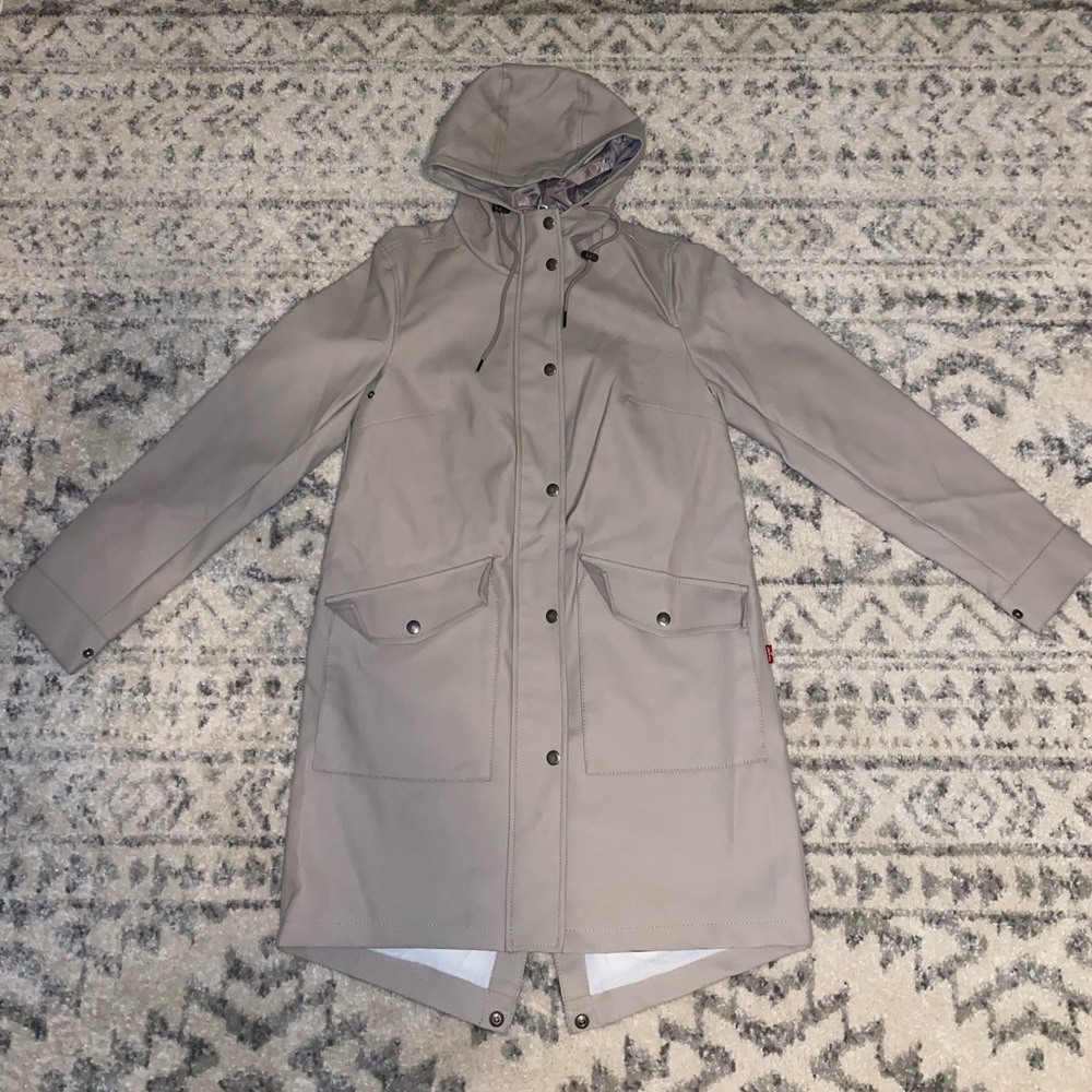 levi’s rain jacket